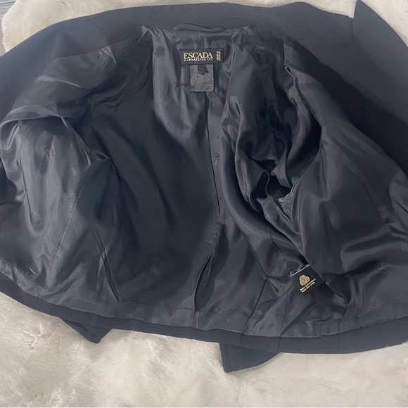 ESCADA Margaretha Ley Vtg 80’s Black Cropped Wool Gold Crest Button Jacket Sz 42 - Picture 16 of 16